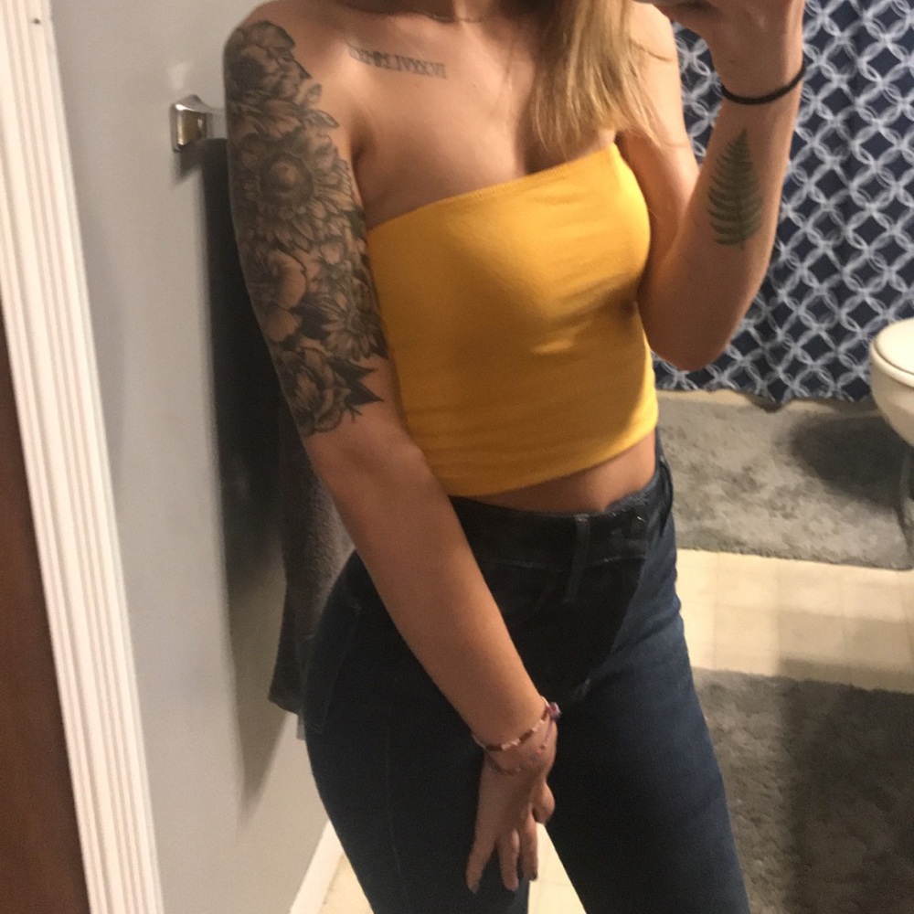 Hollister Strapless Crop top